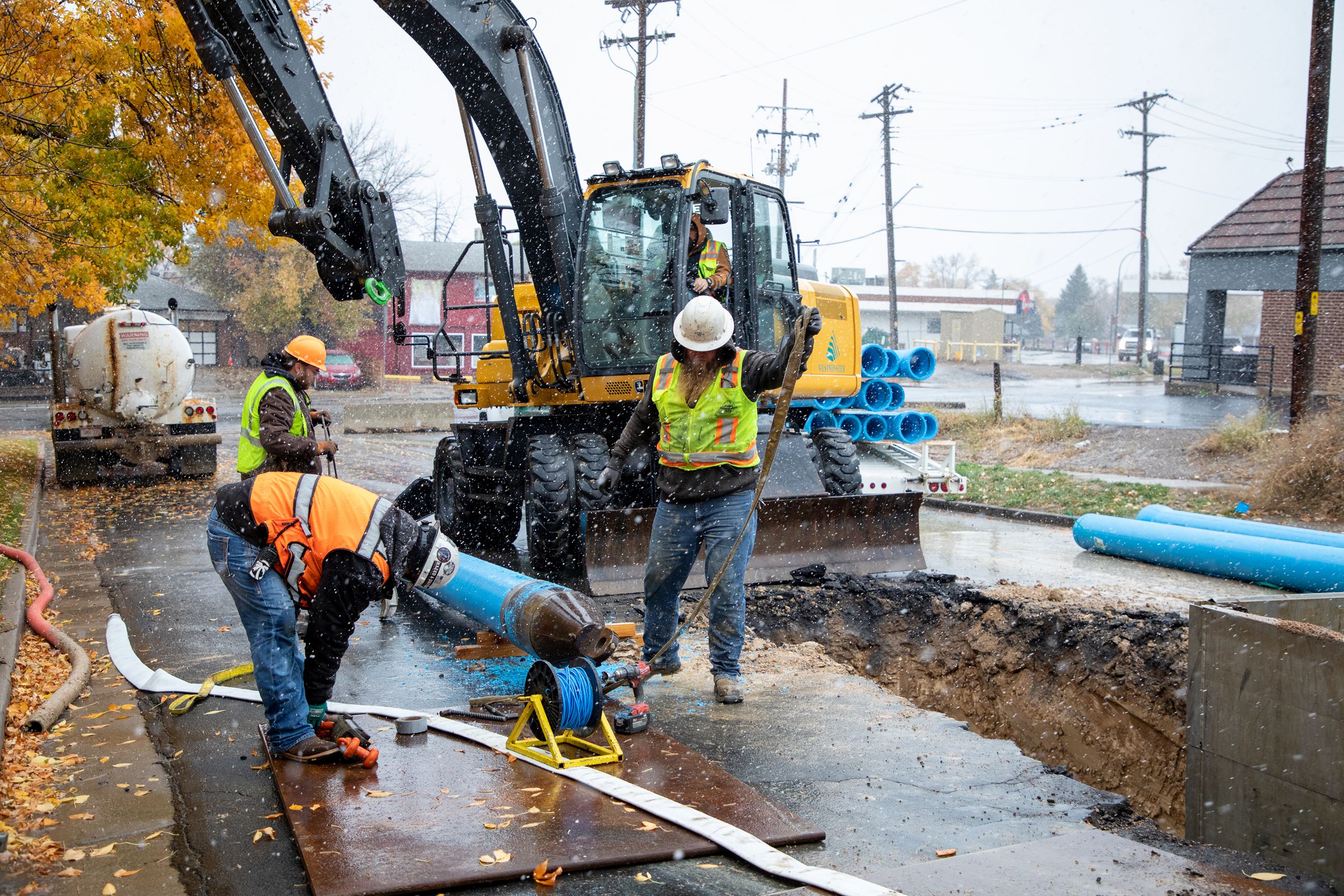PWU Crew replacing a water line 